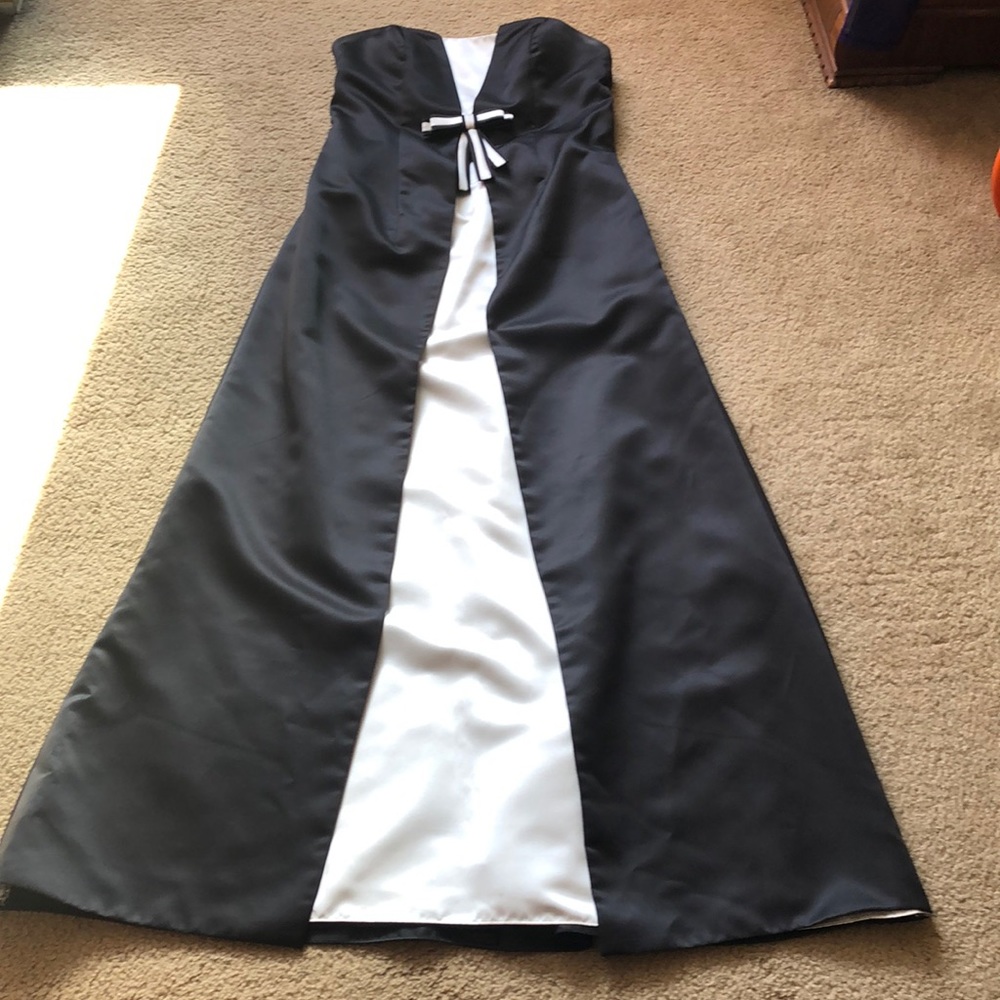 Strapless Gown Size 16